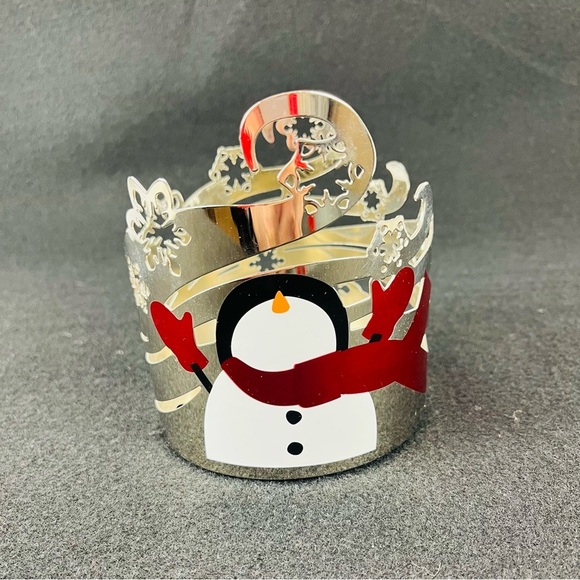 Bath & Body Works BBW 3-Wick Jar Metal Candle Holder - Silver Snowman Snowflakes - Picture 5 of 14